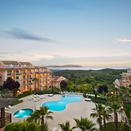 Wyndham Residences, Golf & Apartamento
