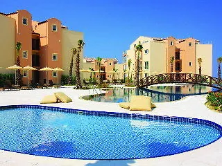 Wyndham Residences, Golf & * Сёке